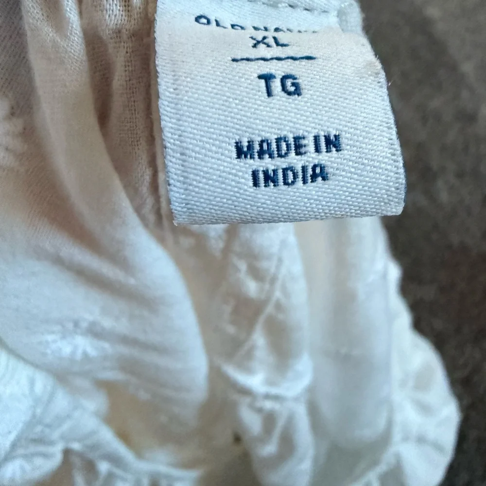 Old Navy White Blouse with Puff Sleeves - Picture 2 of 3